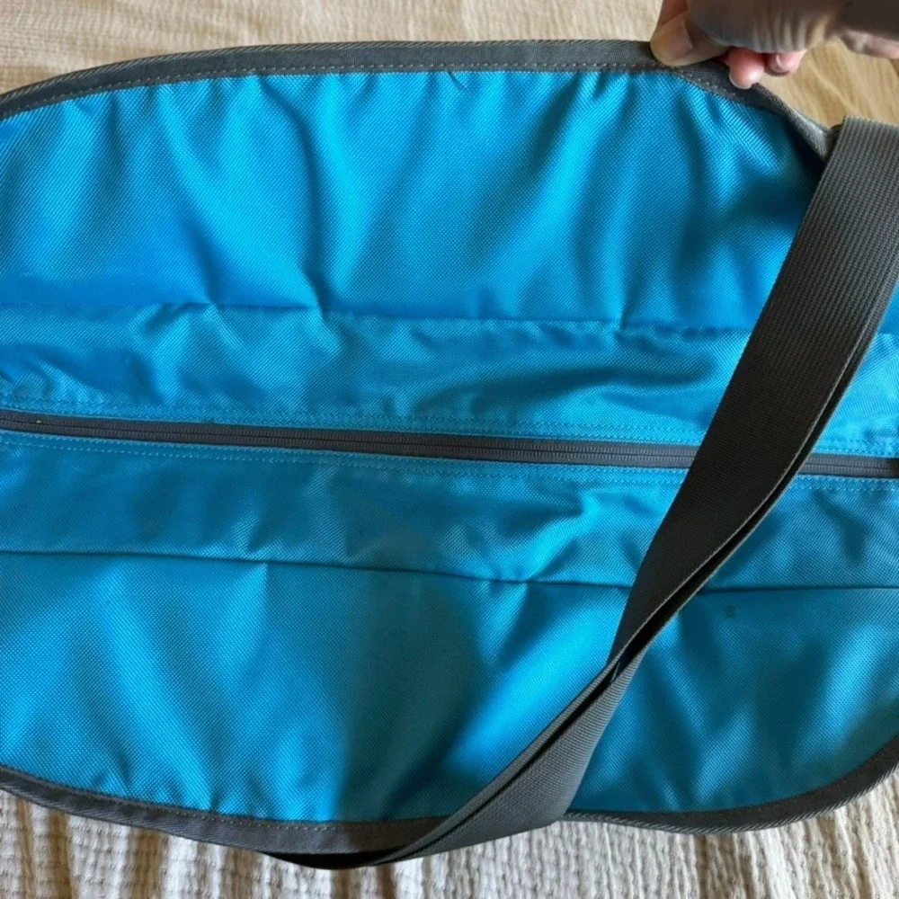 Timbuk2 Messenger Bag Grey Teal Laptop Crossbody Commuter Shoulder Bag